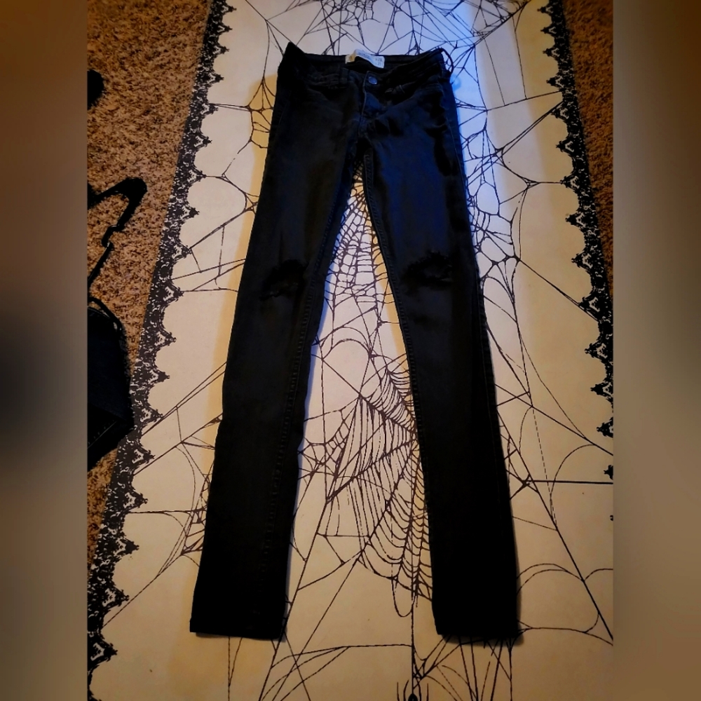 Hollister Black Ripped Super Skinny Jeans (1R)(NWOT)